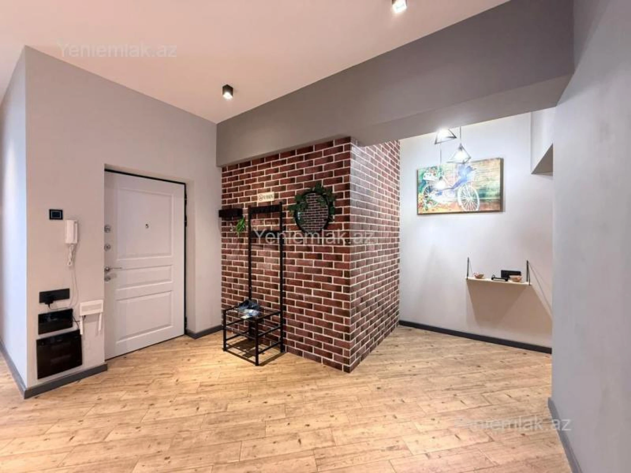 Satılır 3 otaqlı yeni tikili 150 m²