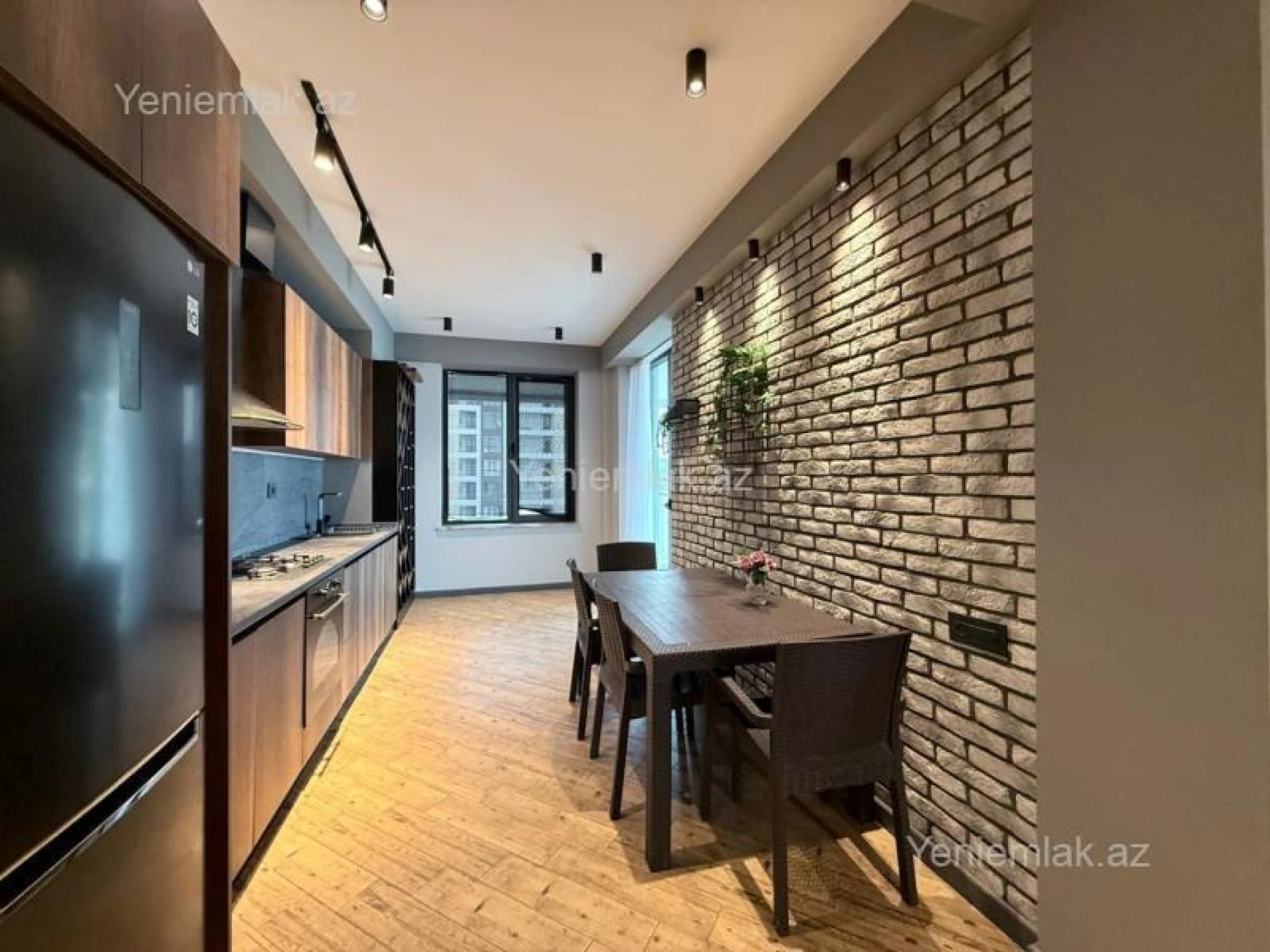 Satılır 3 otaqlı yeni tikili 150 m²