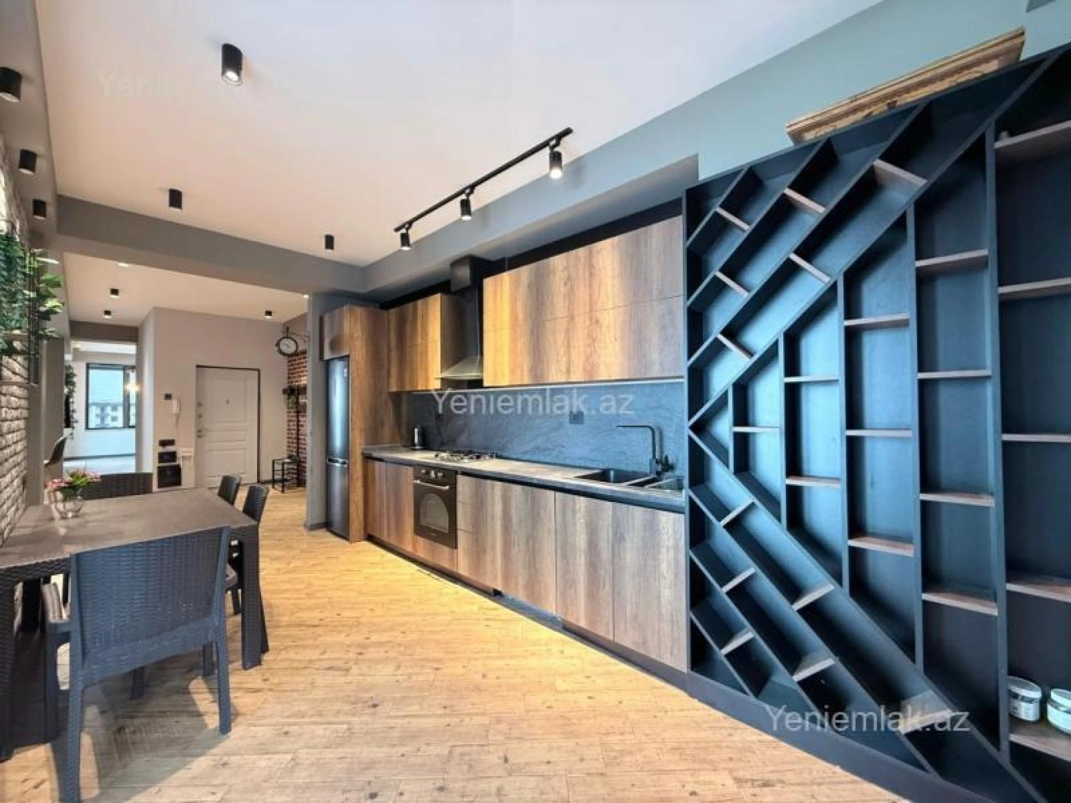 Satılır 3 otaqlı yeni tikili 150 m²