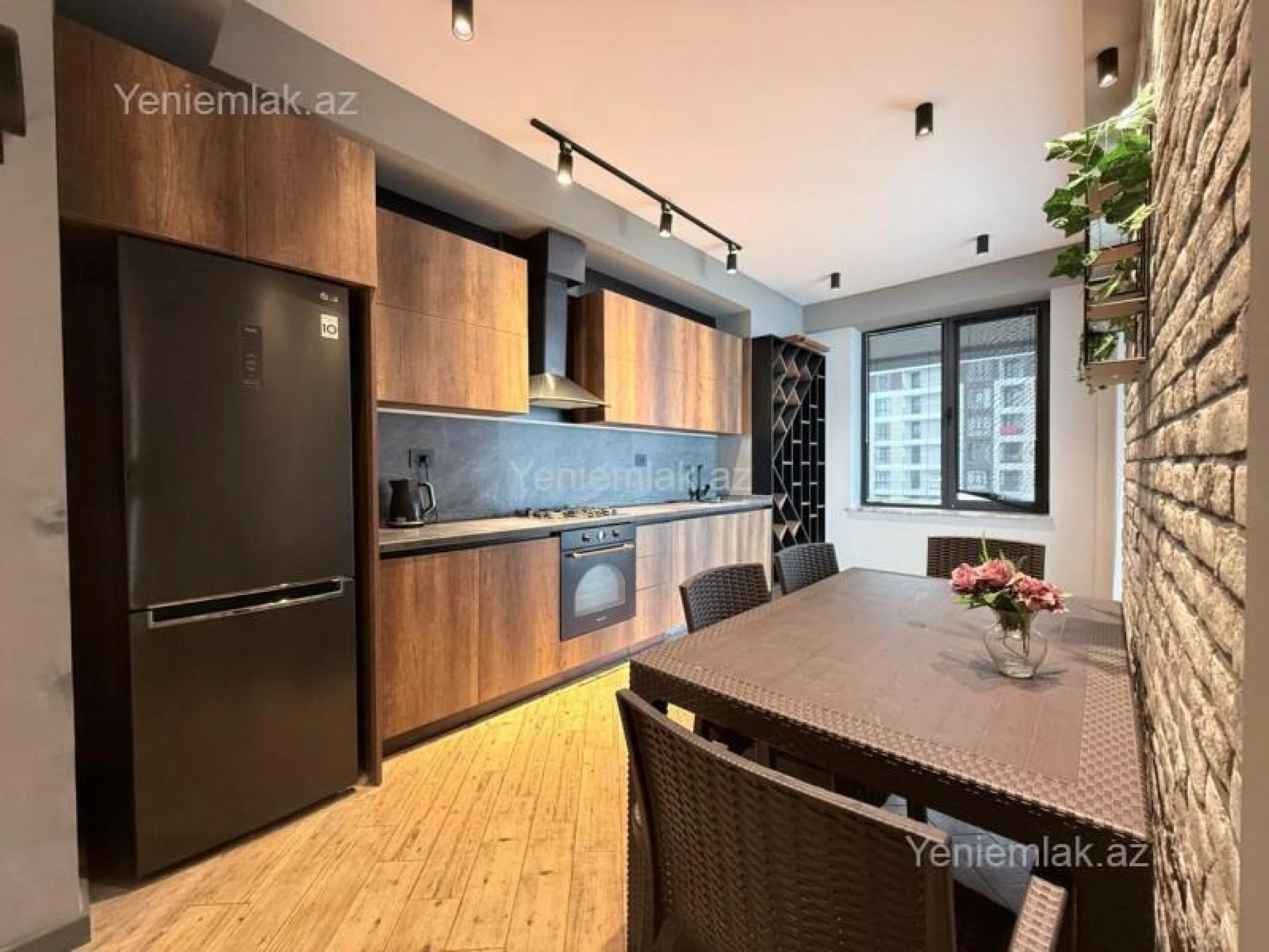 Satılır 3 otaqlı yeni tikili 150 m²