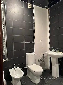 Satılır 3 otaqlı yeni tikili 120 m²