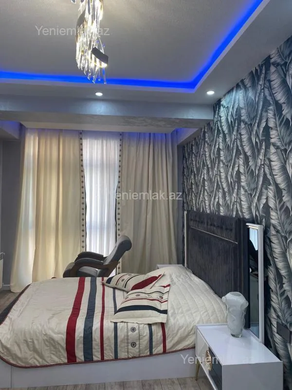 Satılır 3 otaqlı yeni tikili 127.4 m²