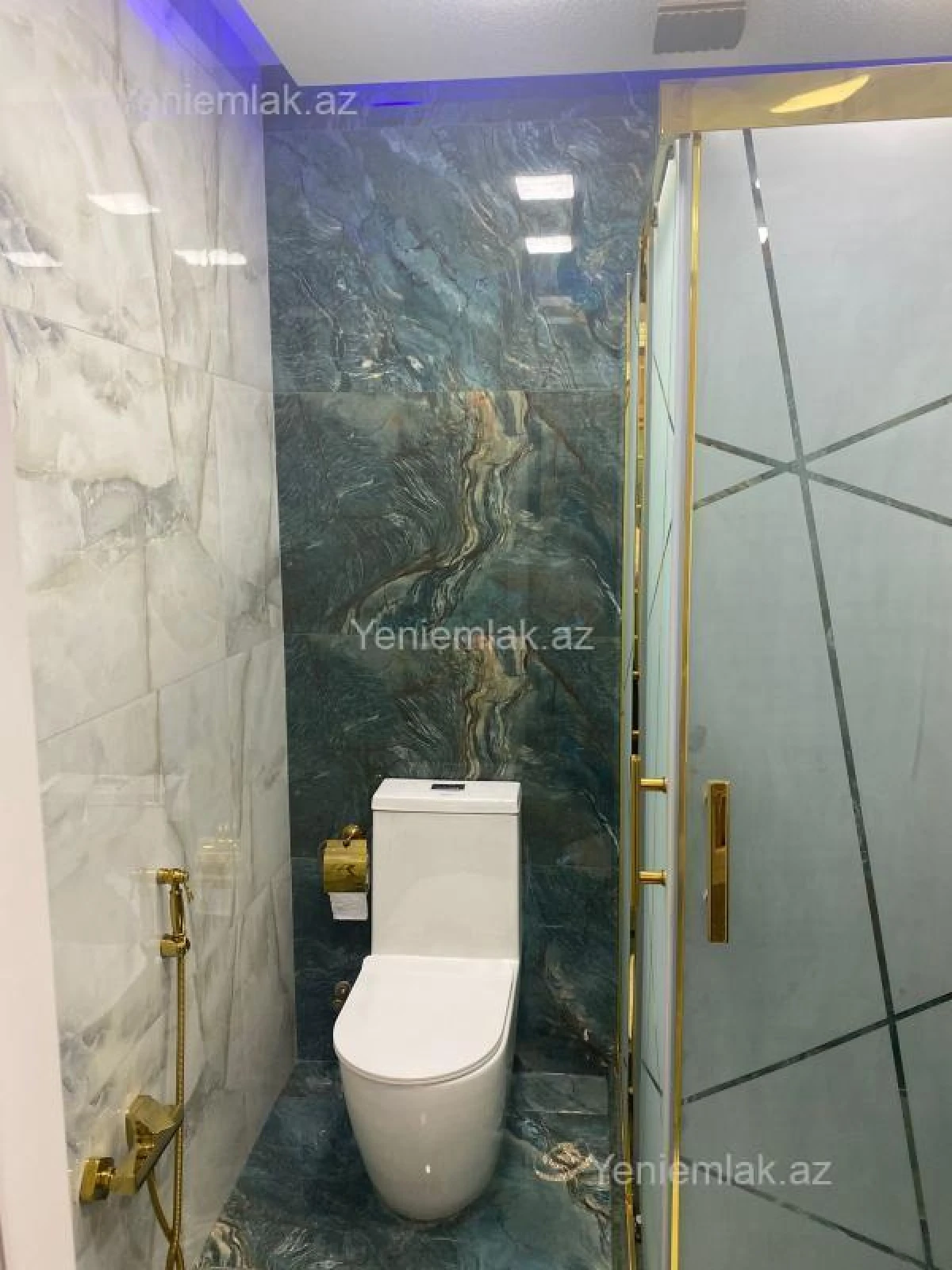 Satılır 3 otaqlı yeni tikili 127.4 m²