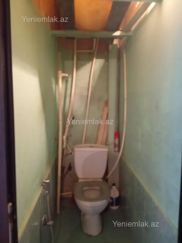 Satılır 3 otaqlı köhnə tikili 75 m²