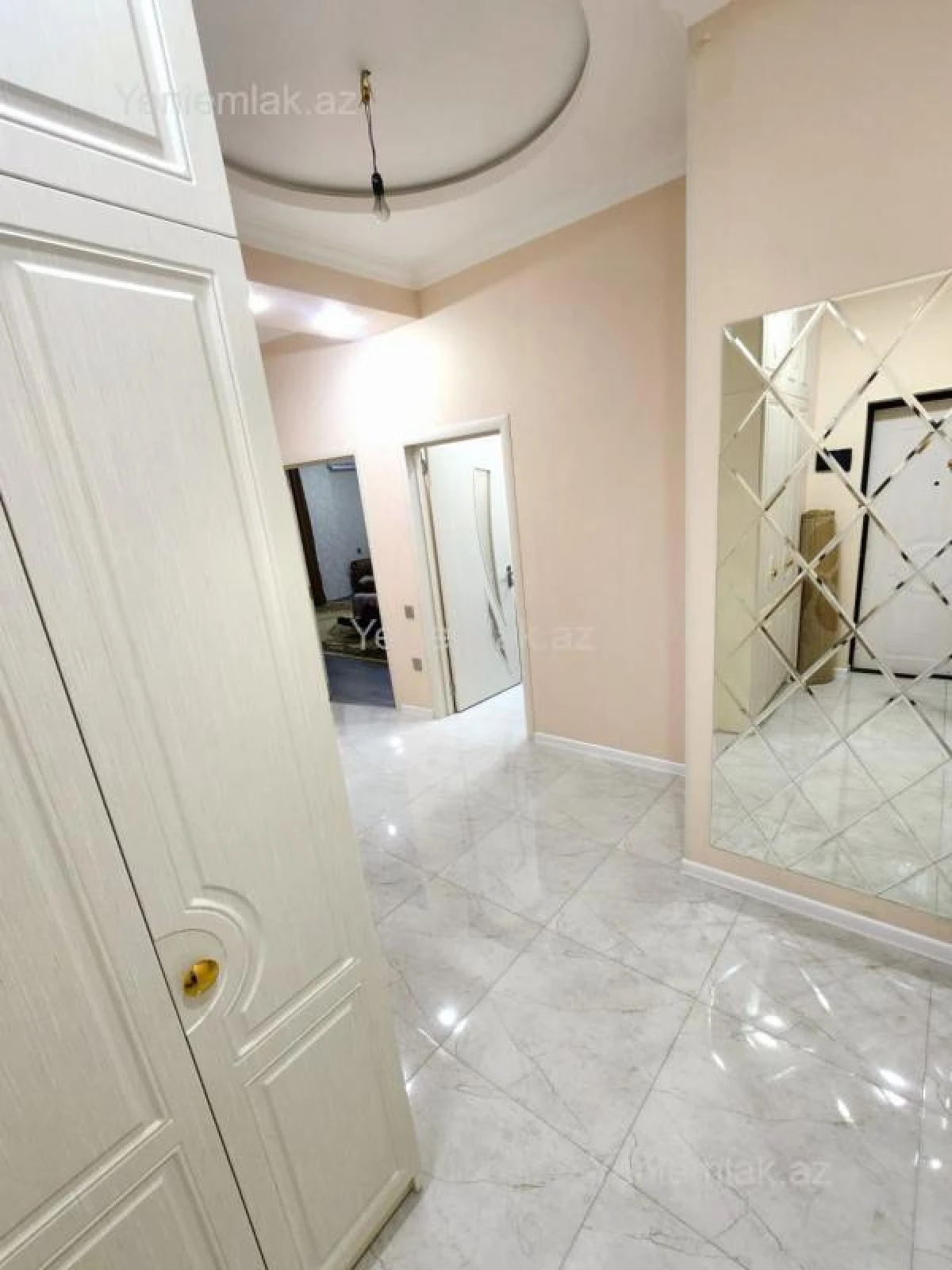 Satılır 2 otaqlı yeni tikili 85 m²