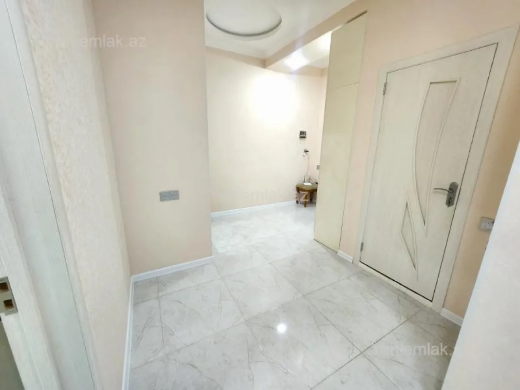 Satılır 2 otaqlı yeni tikili 85 m²