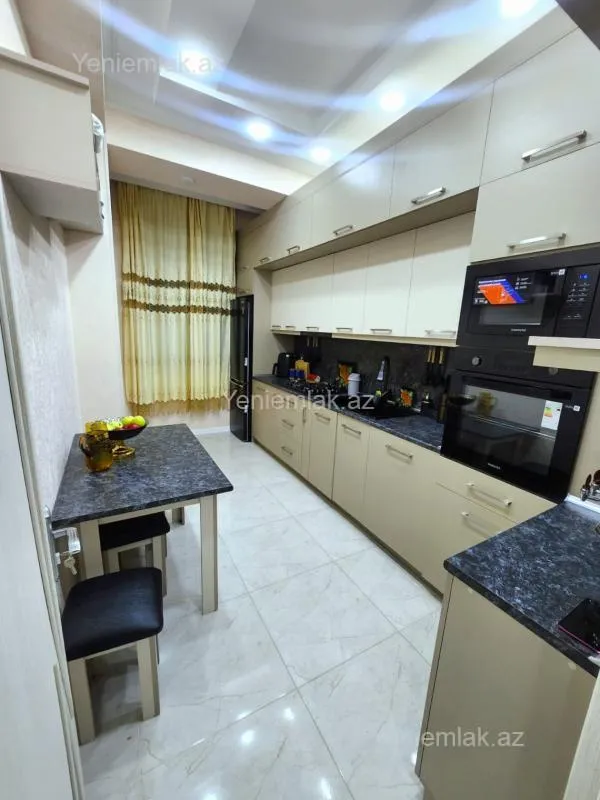 Satılır 2 otaqlı yeni tikili 85 m²
