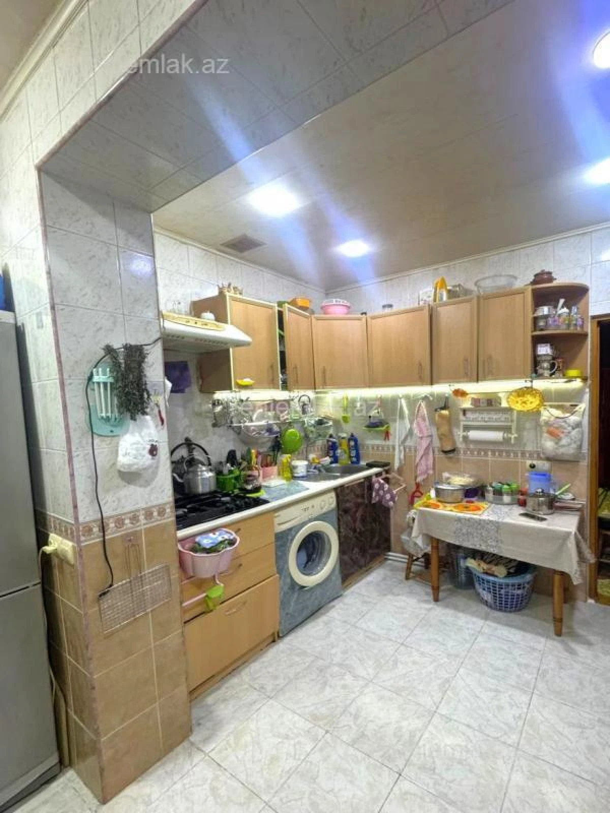 Satılır 3 otaqlı köhnə tikili 80 m²