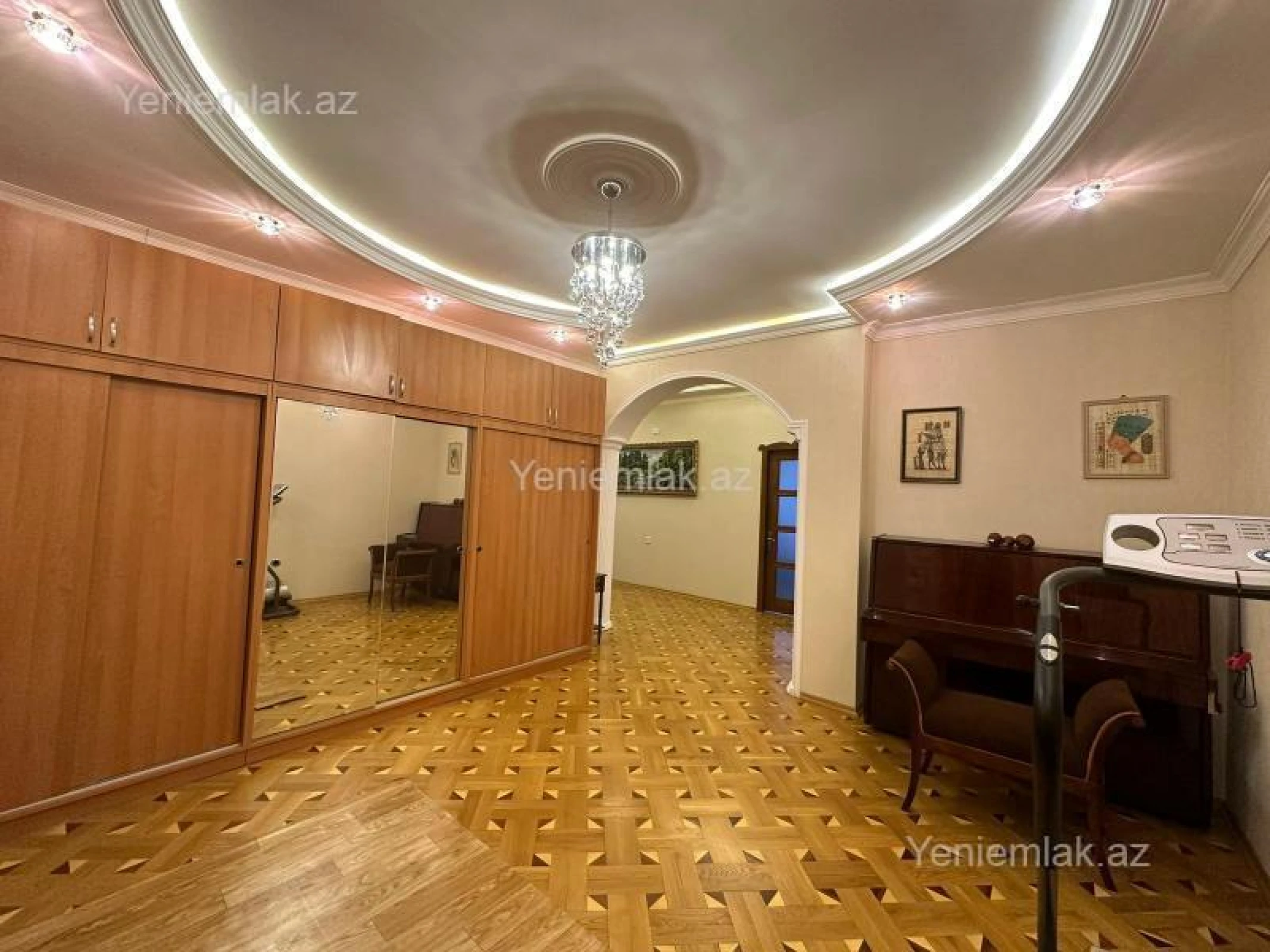 Satılır 3 otaqlı yeni tikili 140 m²