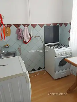 Satılır 1 otaqlı köhnə tikili 35 m²