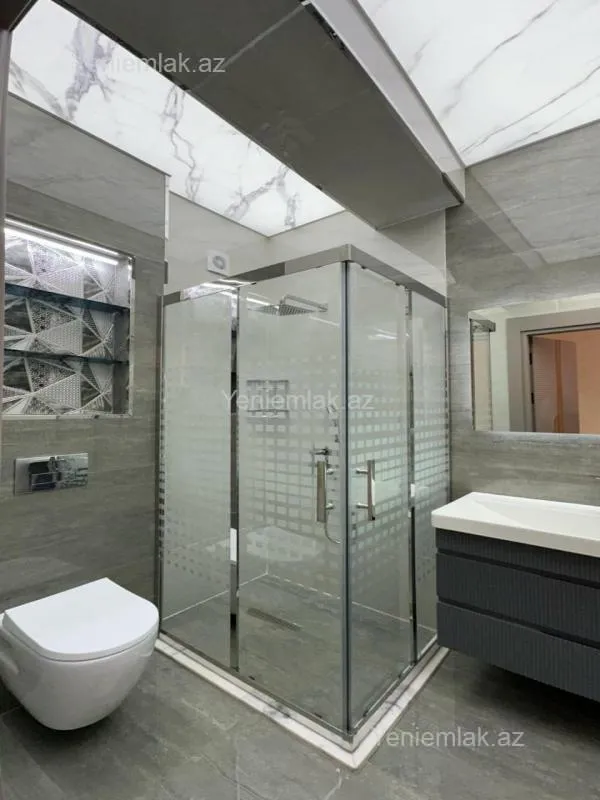 Satılır 4 otaqlı yeni tikili 245 m²