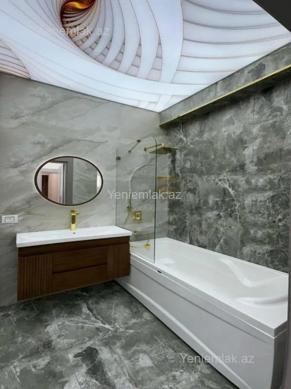 Satılır 4 otaqlı yeni tikili 245 m²