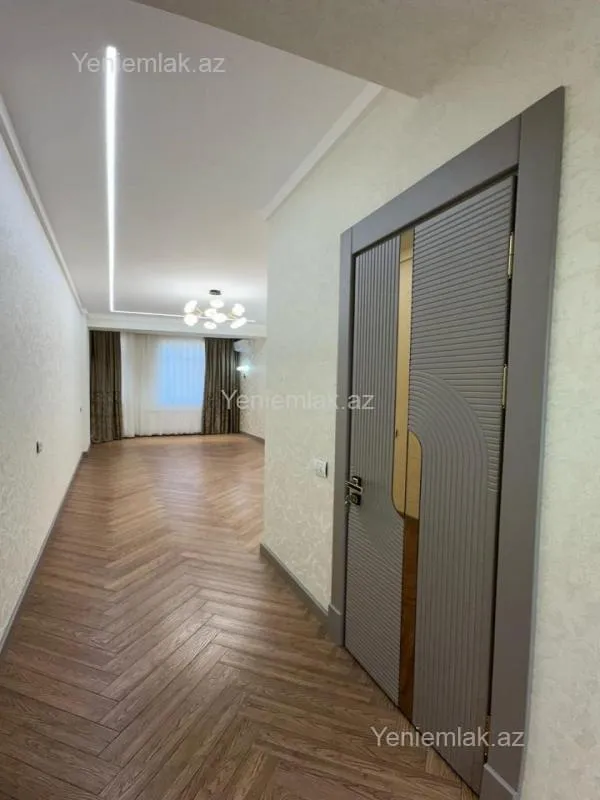 Satılır 4 otaqlı yeni tikili 245 m²