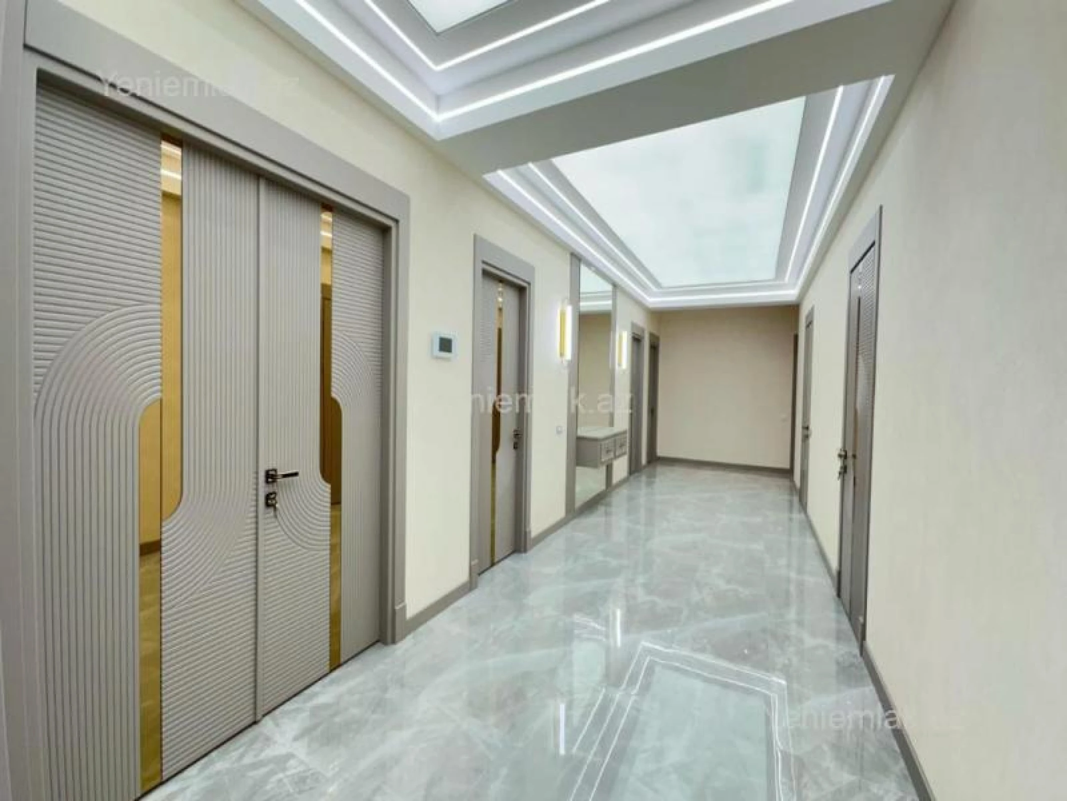 Satılır 4 otaqlı yeni tikili 245 m²