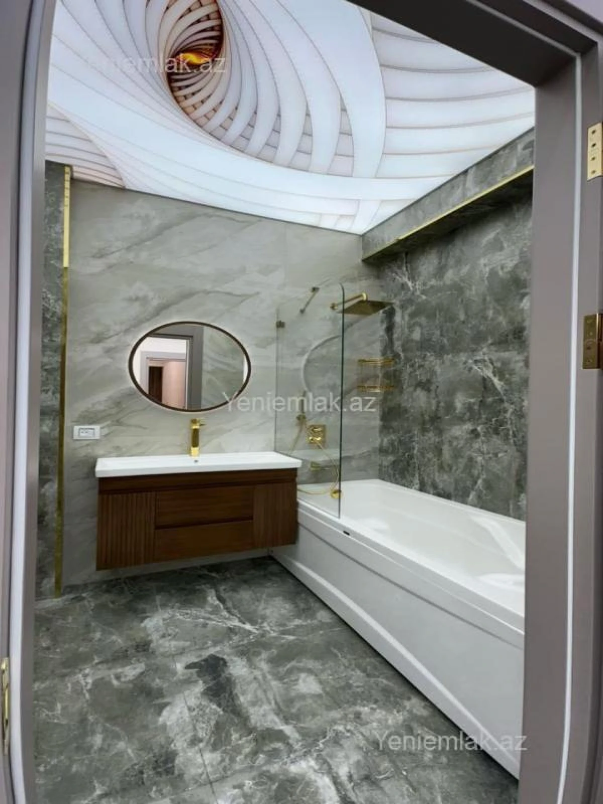 Satılır 4 otaqlı yeni tikili 245 m²