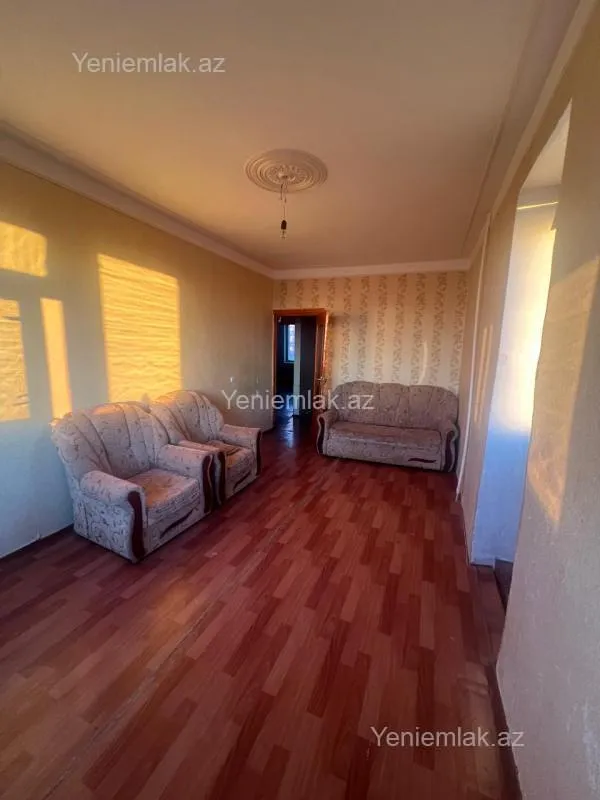 Satılır 5 otaqlı köhnə tikili 102.93 m²