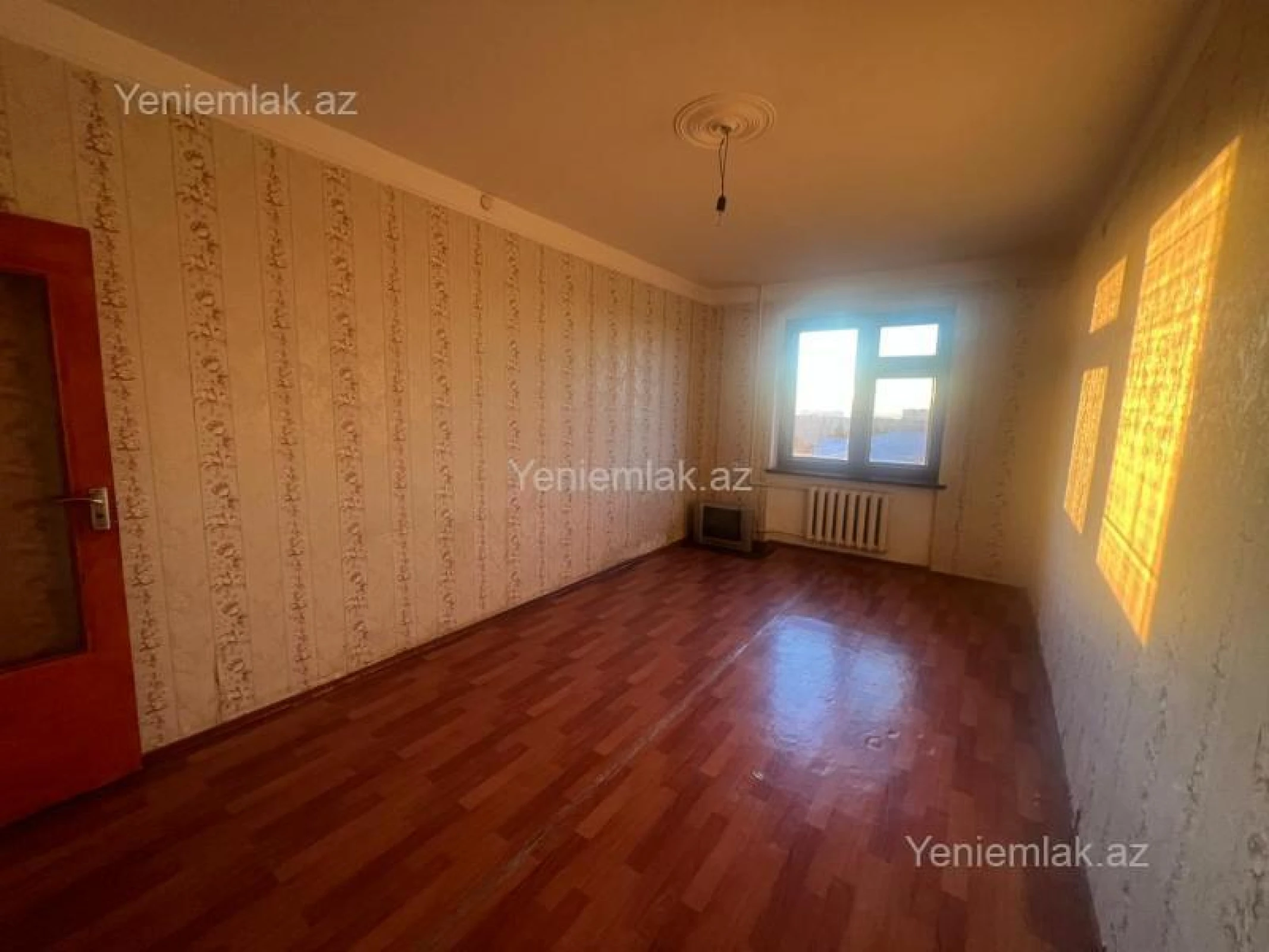 Satılır 5 otaqlı köhnə tikili 102.93 m²