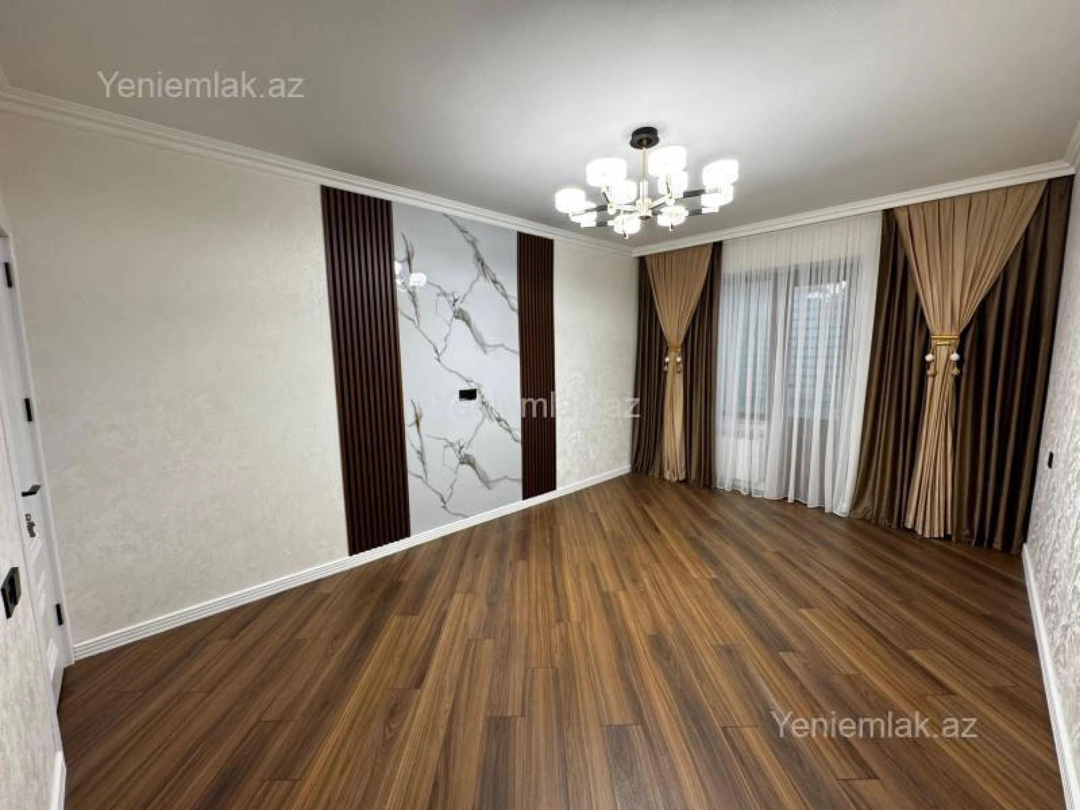Satılır 2 otaqlı köhnə tikili 65 m²