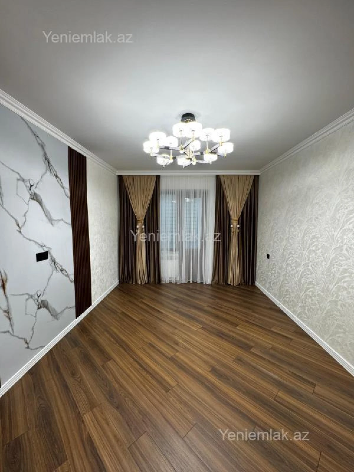 Satılır 2 otaqlı köhnə tikili 65 m²