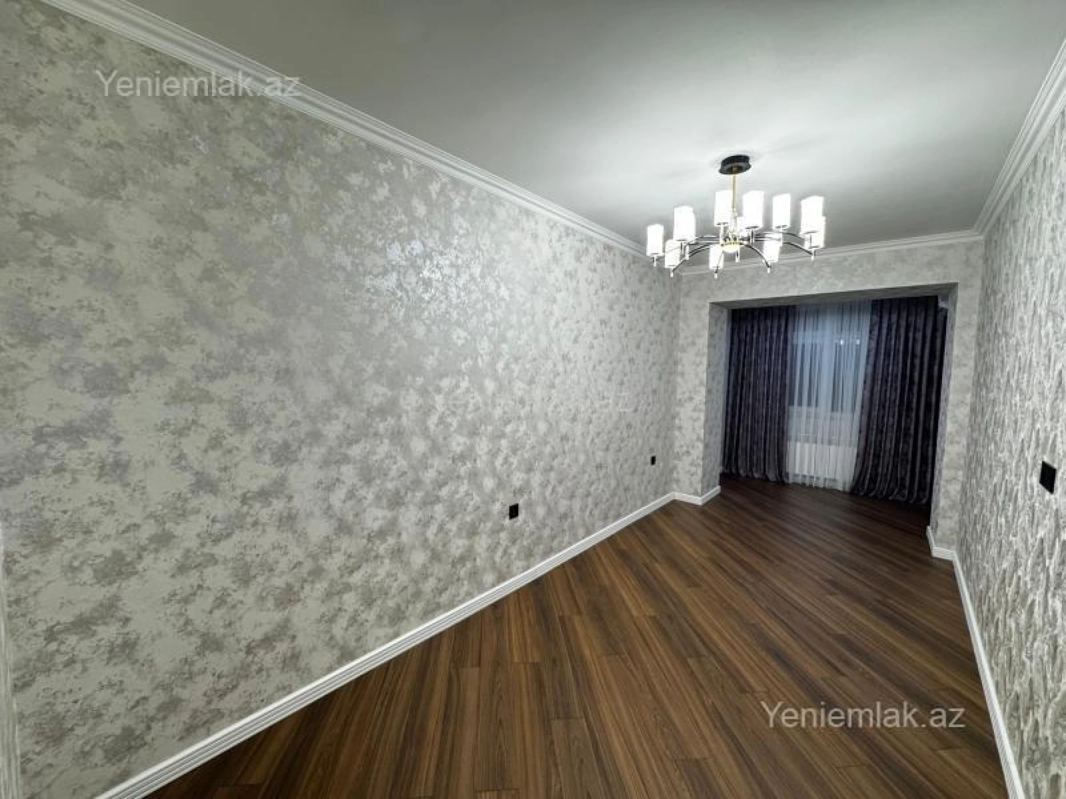 Satılır 2 otaqlı köhnə tikili 65 m²
