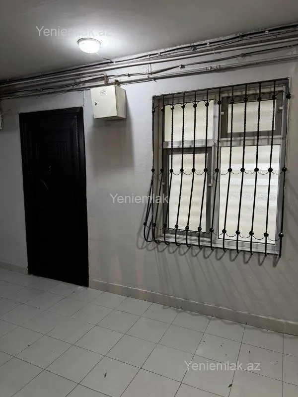 Satılır 2 otaqlı köhnə tikili 65 m²