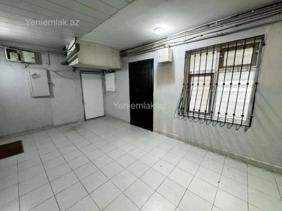 Satılır 2 otaqlı köhnə tikili 65 m²