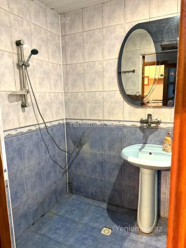 Satılır 3 otaqlı köhnə tikili 85 m²