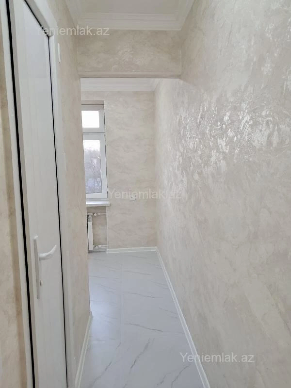 Satılır 2 otaqlı köhnə tikili 55 m²