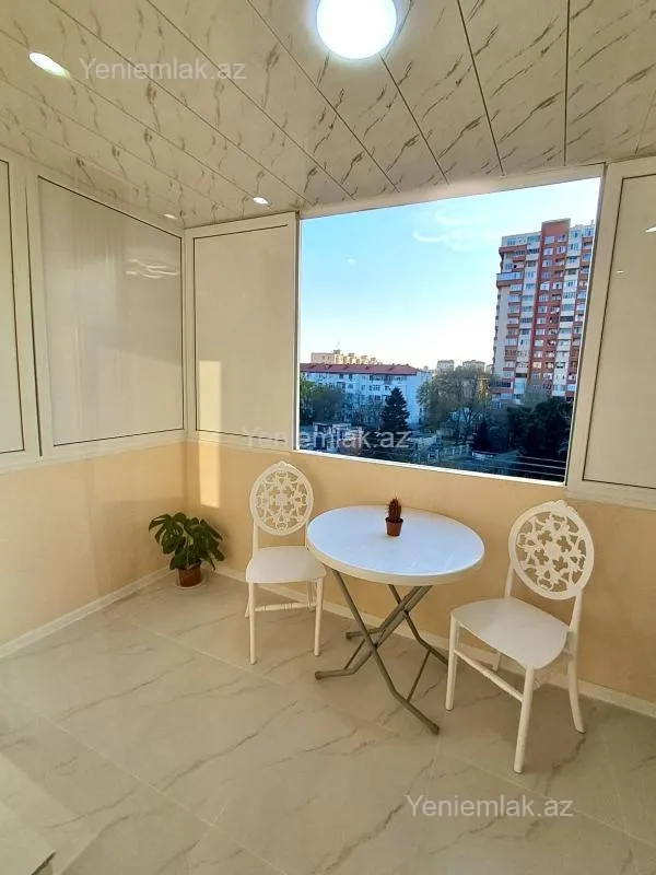 Satılır 2 otaqlı köhnə tikili 55 m²