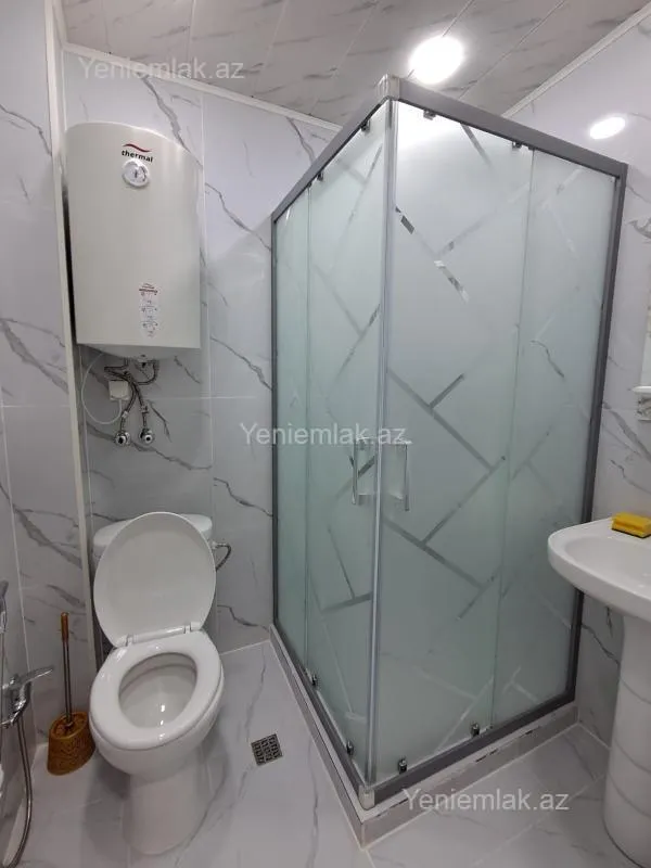 Satılır 2 otaqlı köhnə tikili 55 m²