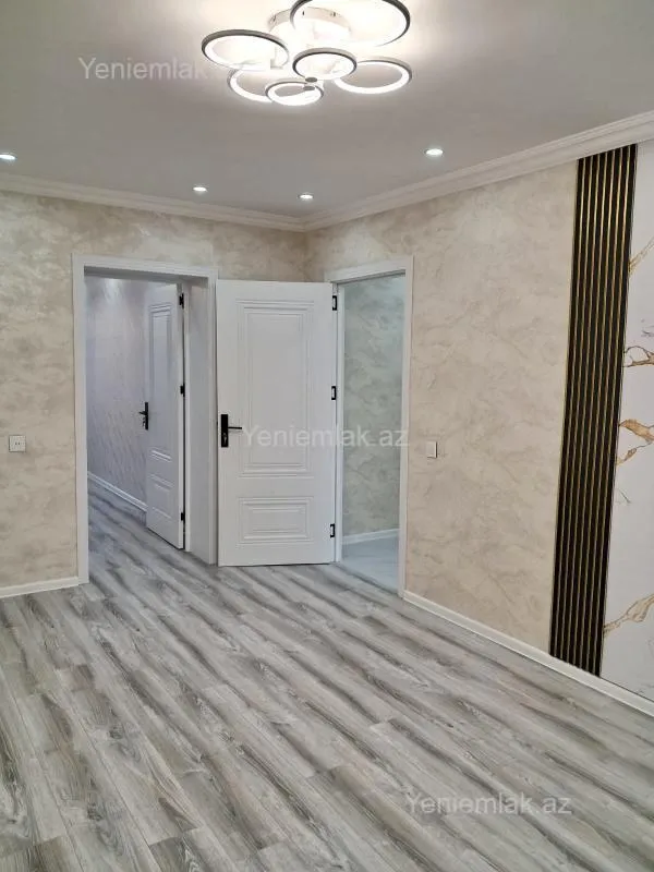 Satılır 2 otaqlı köhnə tikili 55 m²