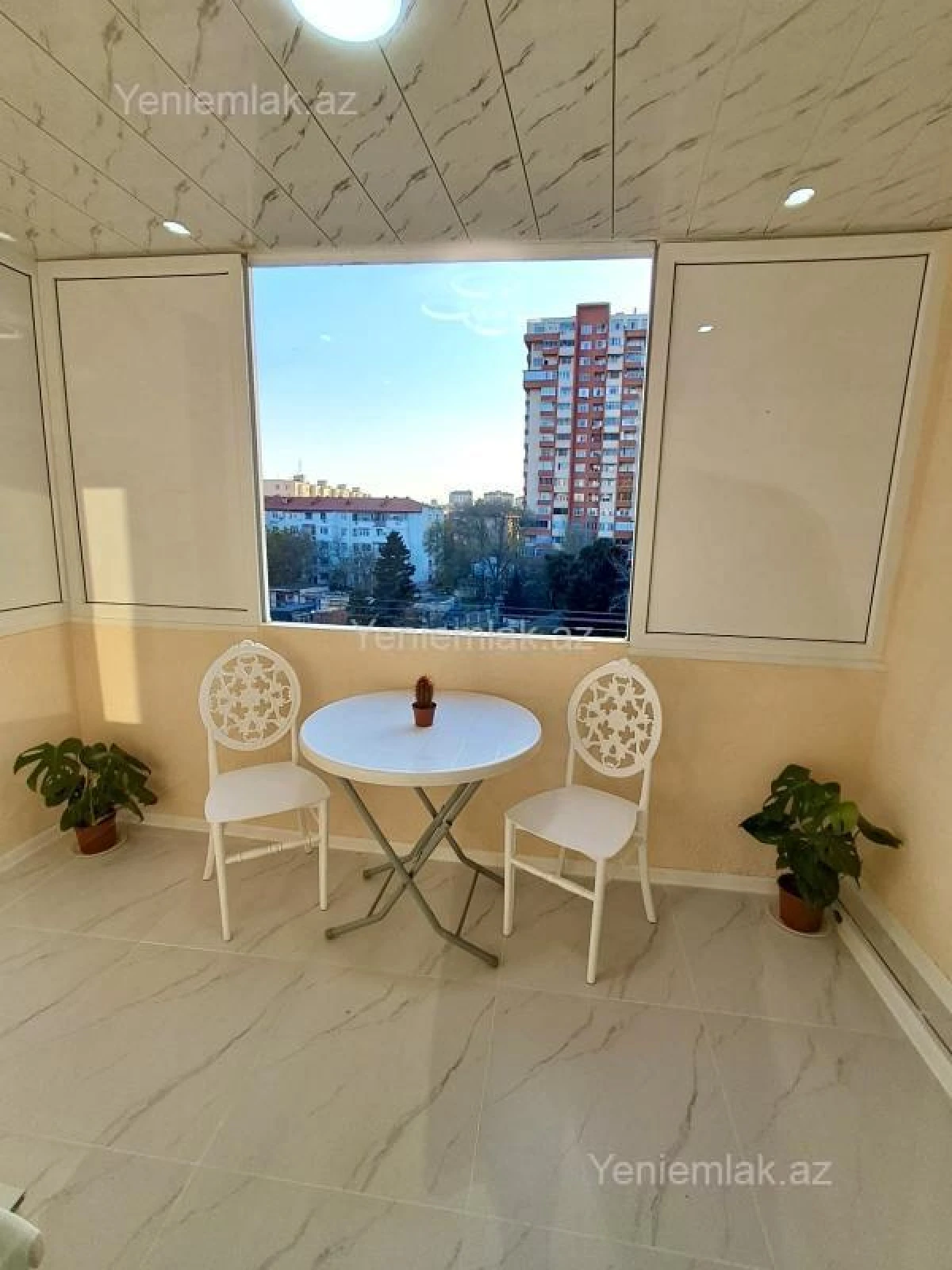Satılır 2 otaqlı köhnə tikili 55 m²
