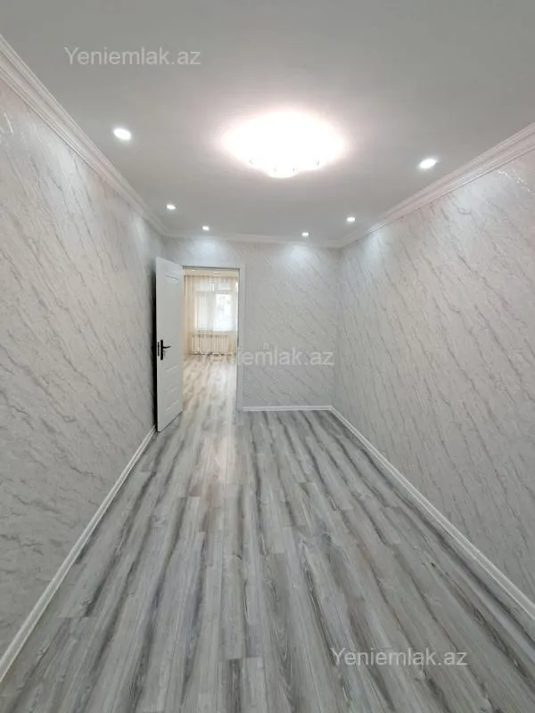 Satılır 2 otaqlı köhnə tikili 55 m²