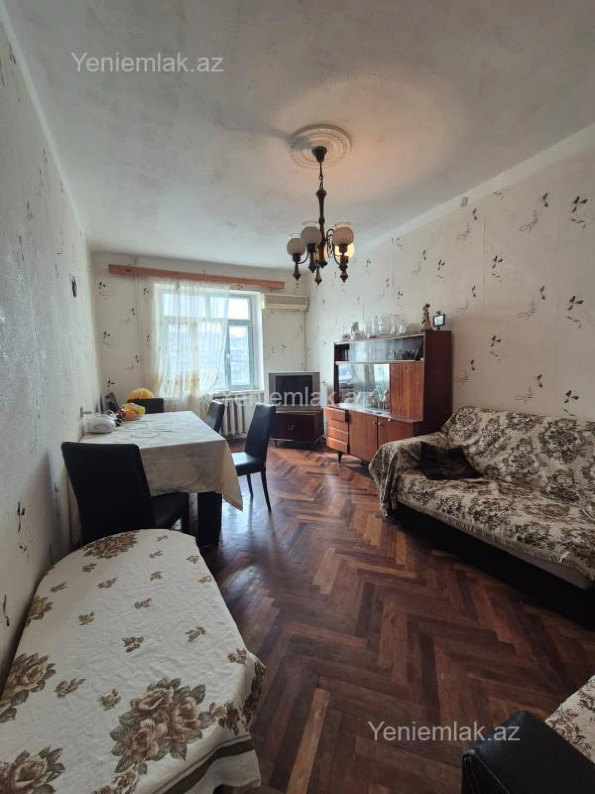 Satılır 3 otaqlı köhnə tikili 85 m²