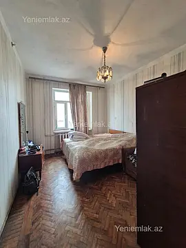 Satılır 3 otaqlı köhnə tikili 85 m²