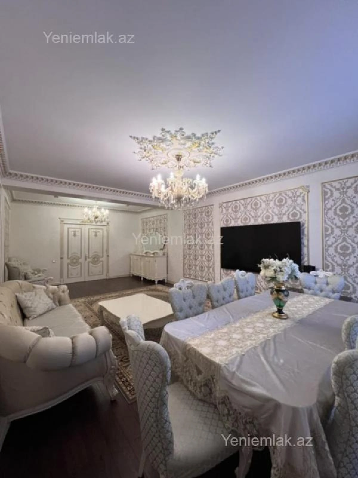 Satılır 4 otaqlı yeni tikili 215 m²