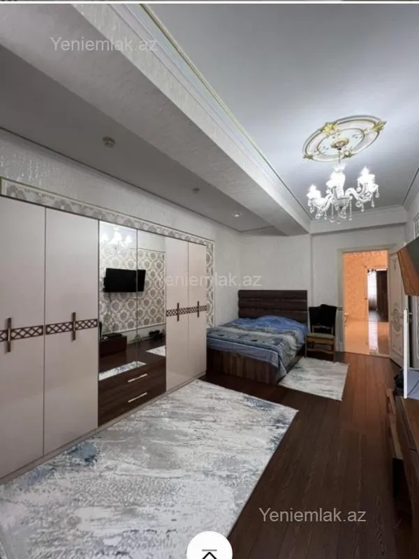 Satılır 4 otaqlı yeni tikili 215 m²