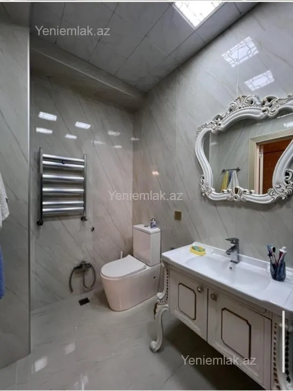 Satılır 4 otaqlı yeni tikili 215 m²