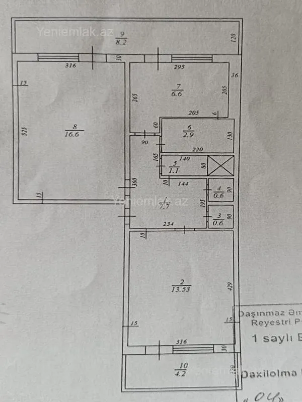 Satılır 2 otaqlı köhnə tikili 70 m²