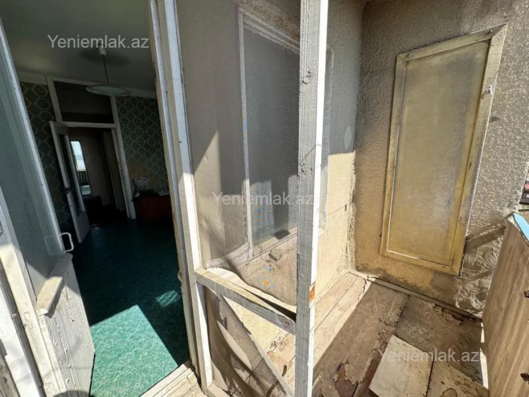 Satılır 2 otaqlı köhnə tikili 70 m²