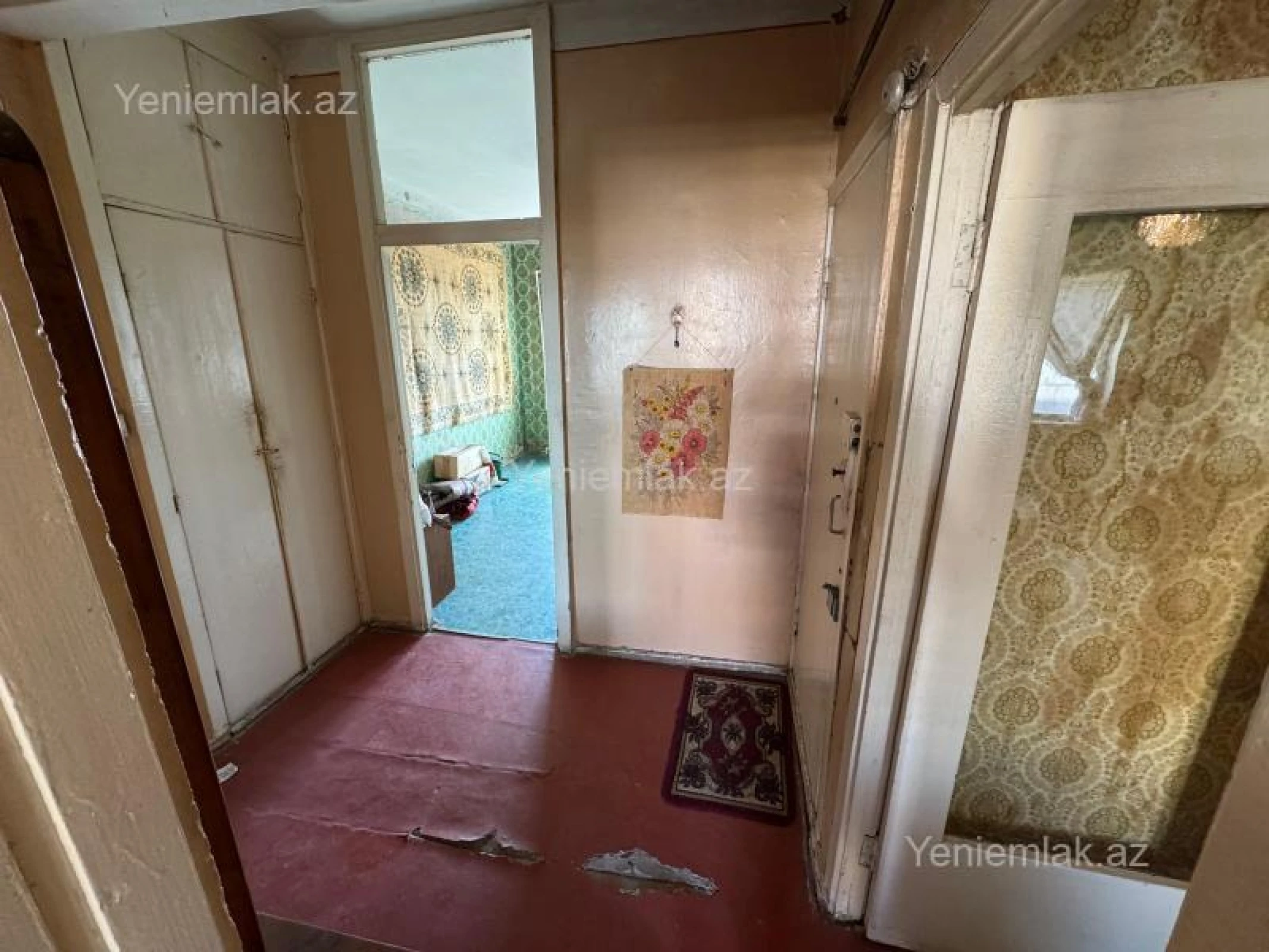 Satılır 2 otaqlı köhnə tikili 70 m²