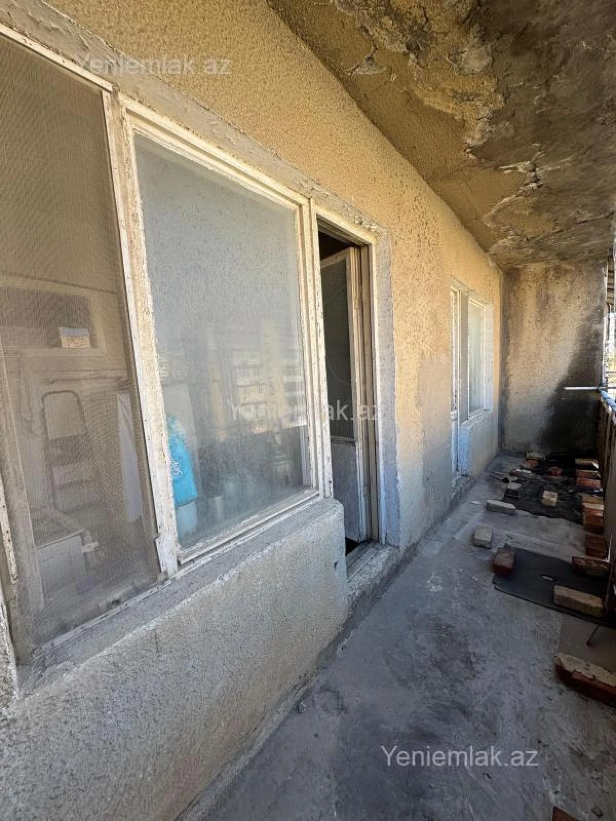 Satılır 2 otaqlı köhnə tikili 70 m²