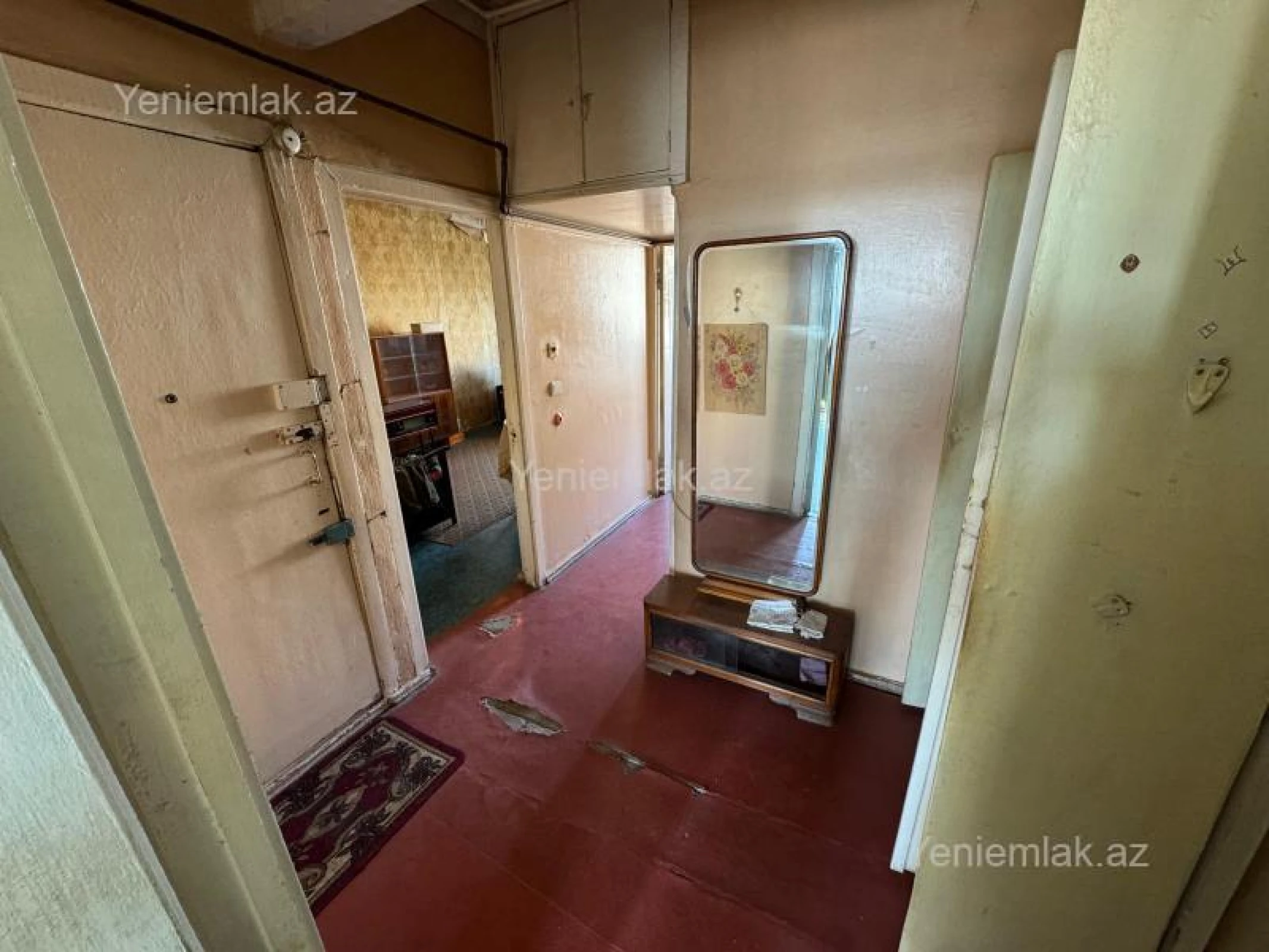 Satılır 2 otaqlı köhnə tikili 70 m²