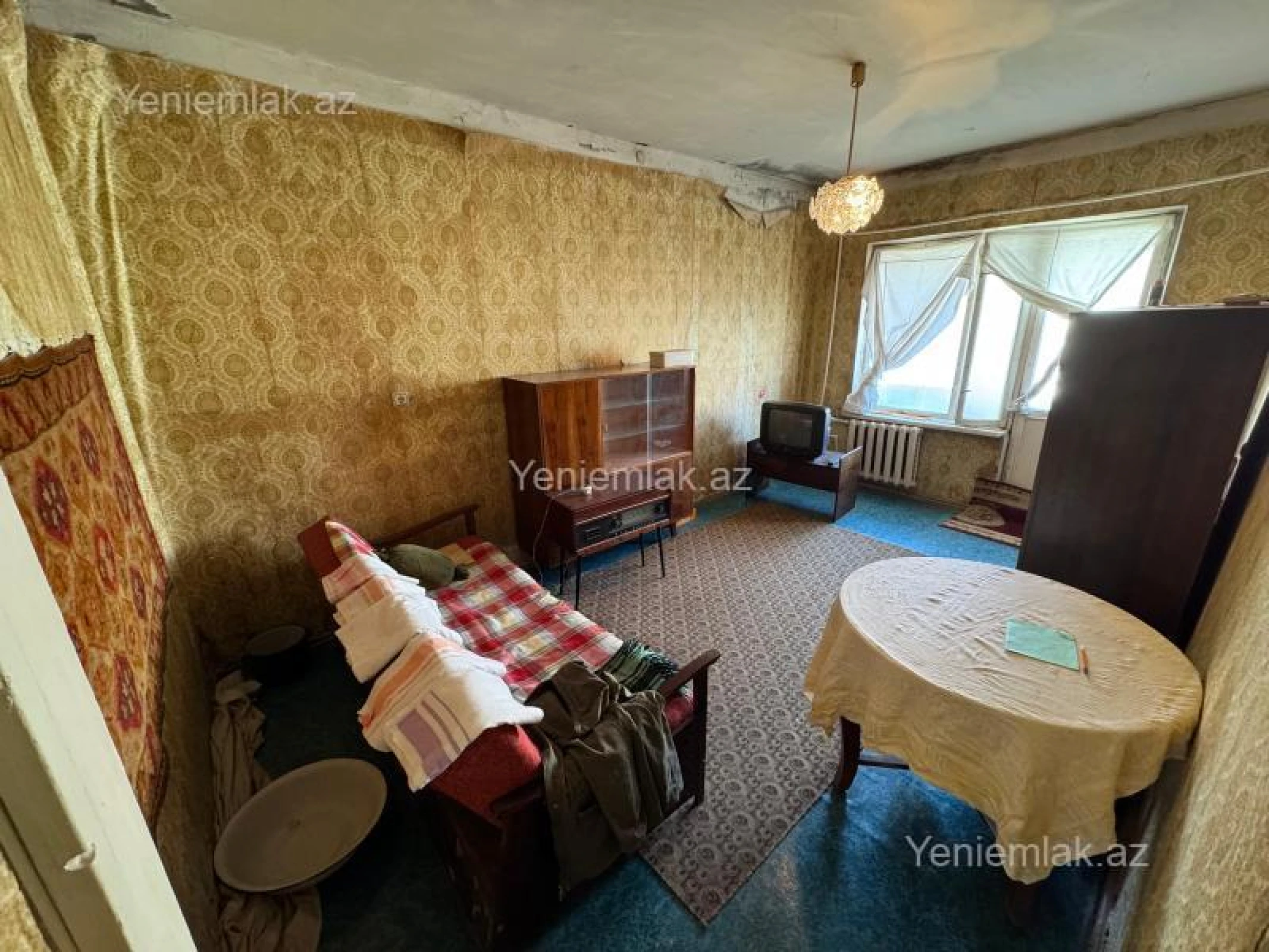 Satılır 2 otaqlı köhnə tikili 70 m²