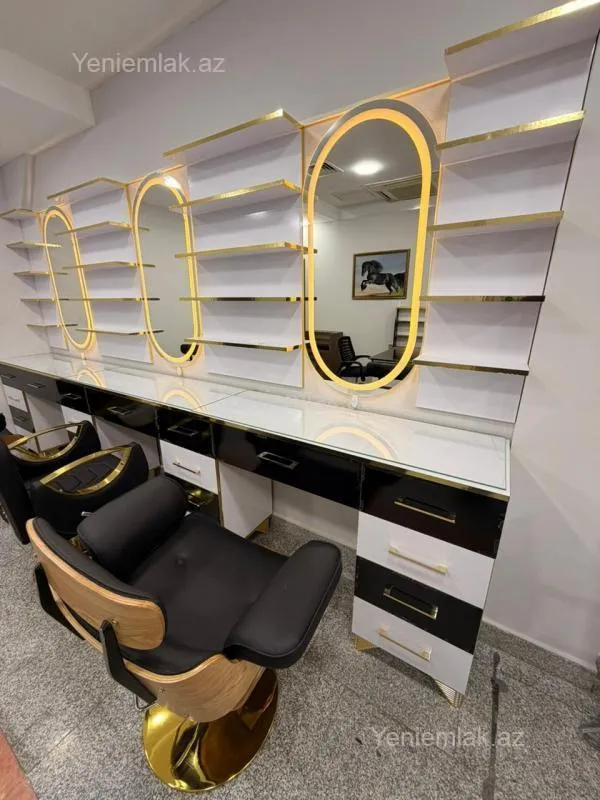 Satılır 4 otaqlı ofis 70 m²