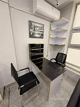 Satılır 4 otaqlı ofis 70 m²