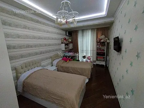 Satılır 3 otaqlı yeni tikili 140 m²