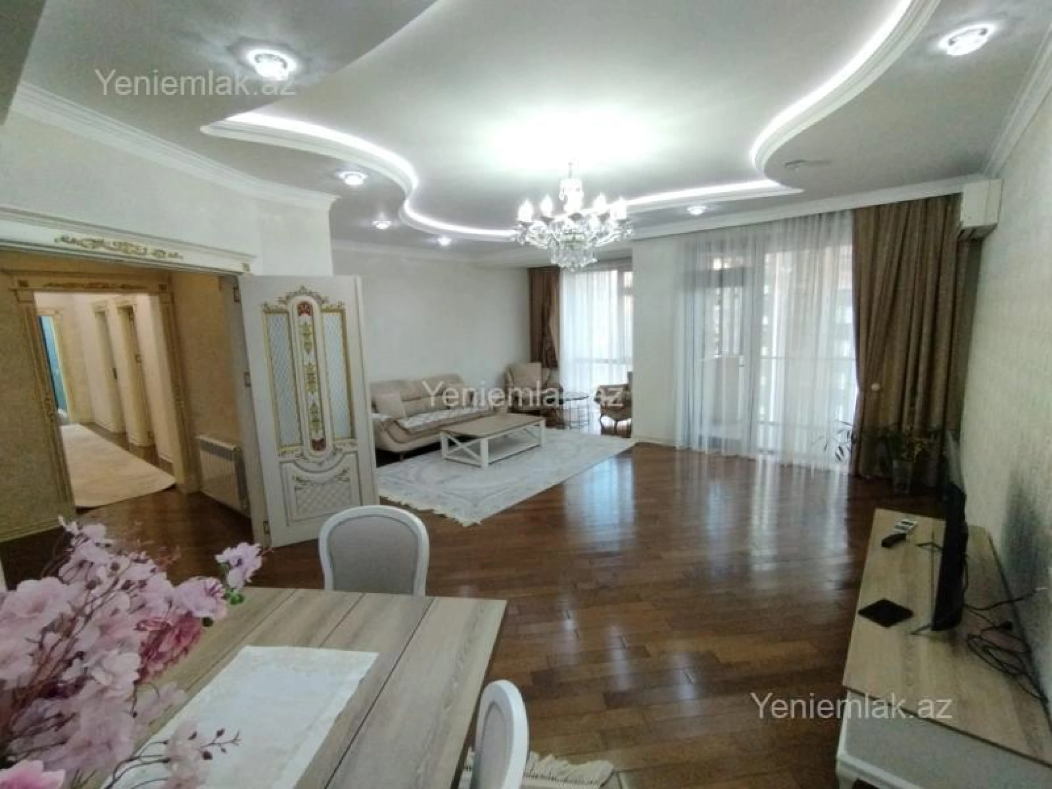 Satılır 3 otaqlı yeni tikili 140 m²