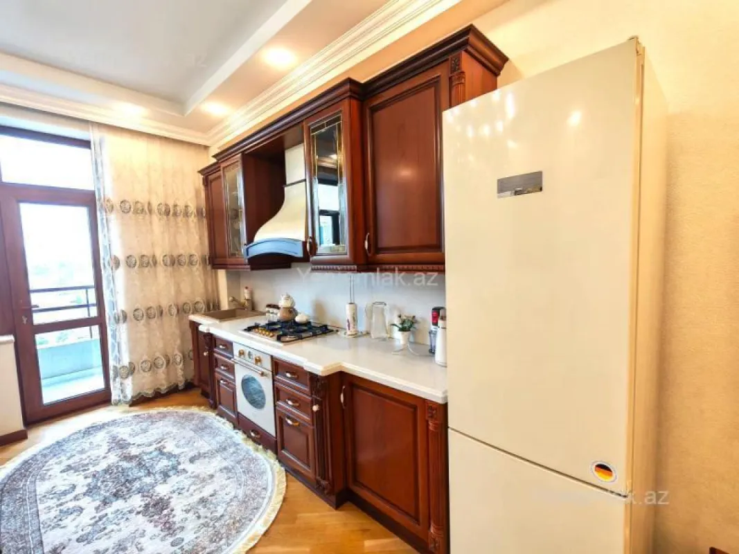 Satılır 3 otaqlı yeni tikili 110 m²