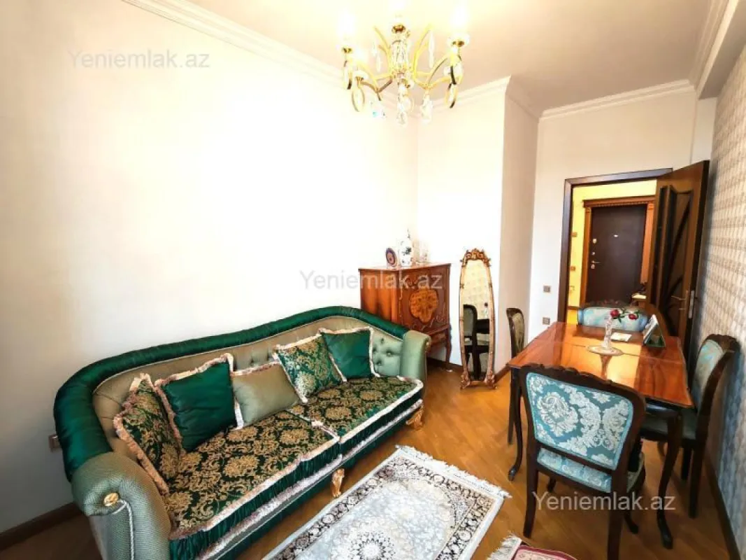 Satılır 3 otaqlı yeni tikili 110 m²